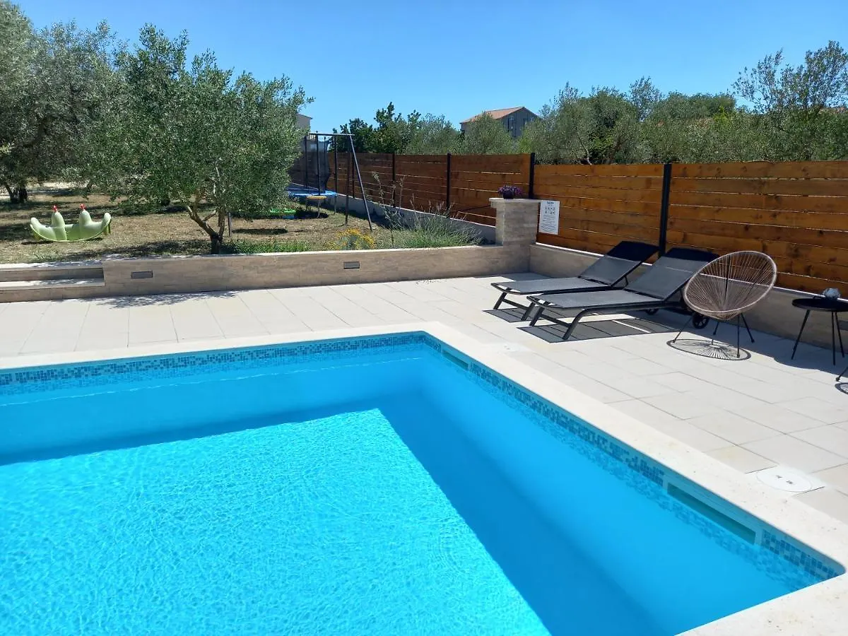 Holiday Home Relax Sveti Filip i Jakov