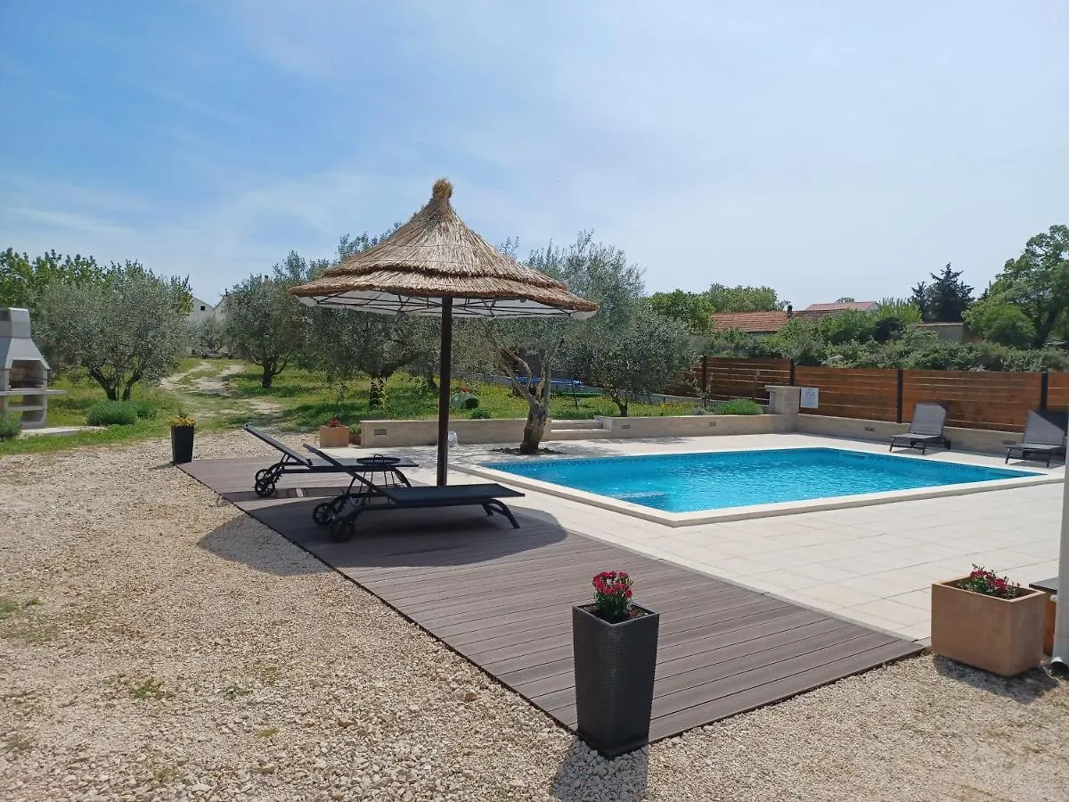 Holiday Home Relax Sveti Filip i Jakov